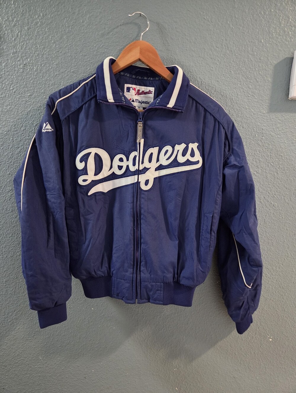 Majestic Dodgers Navy and White Full-Zip Bomber Jacket Size M
